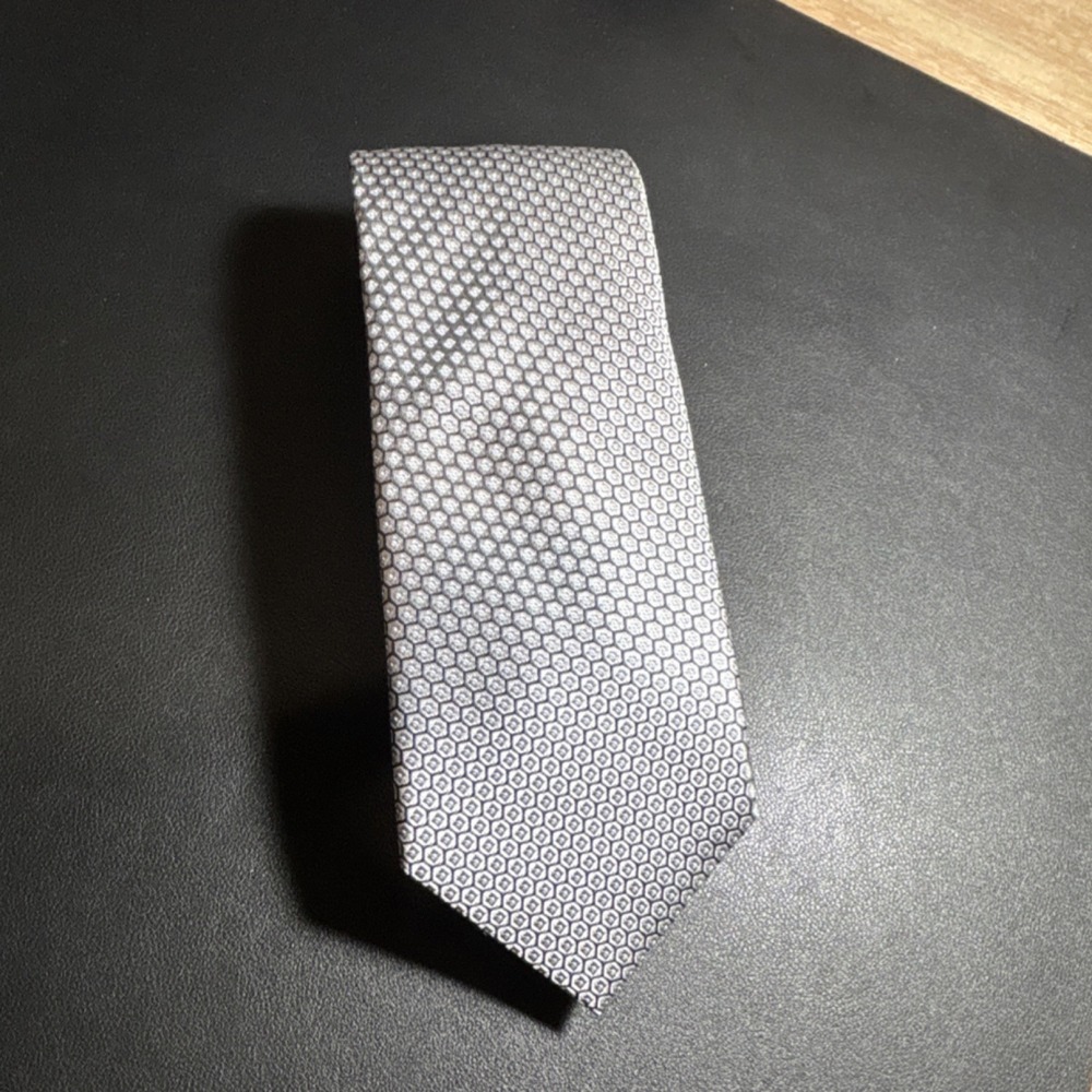 Saddlebred Men's Gray Geometric Halo Dot 100% Polyester Handmade Tie Woven